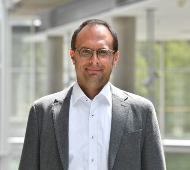 Prof. Dr. Alexander Baur